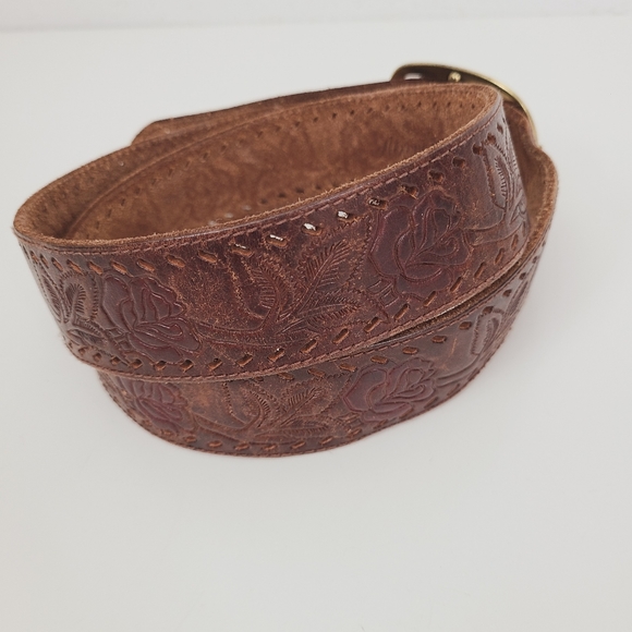 Aeropostale L Brown Leather Floral Embossed Belt - Picture 4 of 10